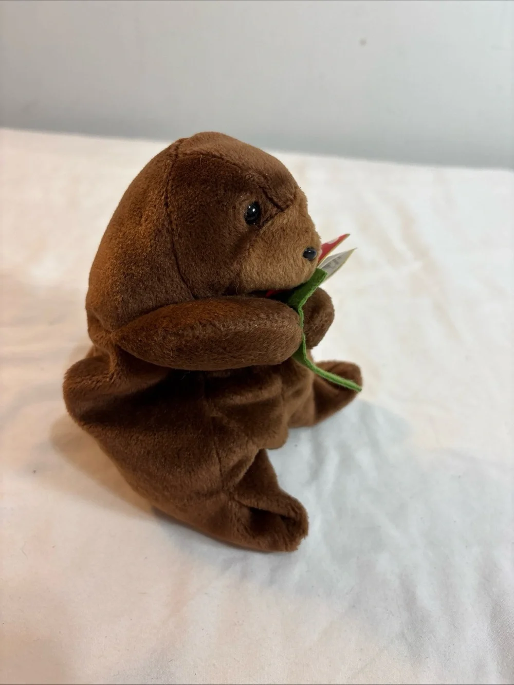 TY Beanie  Seaweed Baby Brown Otter Plush - Soft Brown Small Pet Toy. 1995/1996